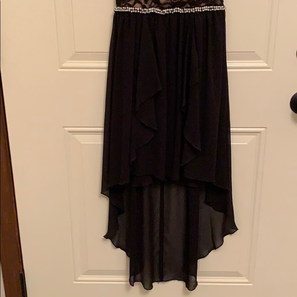 formal dress - Picture 3 of 5